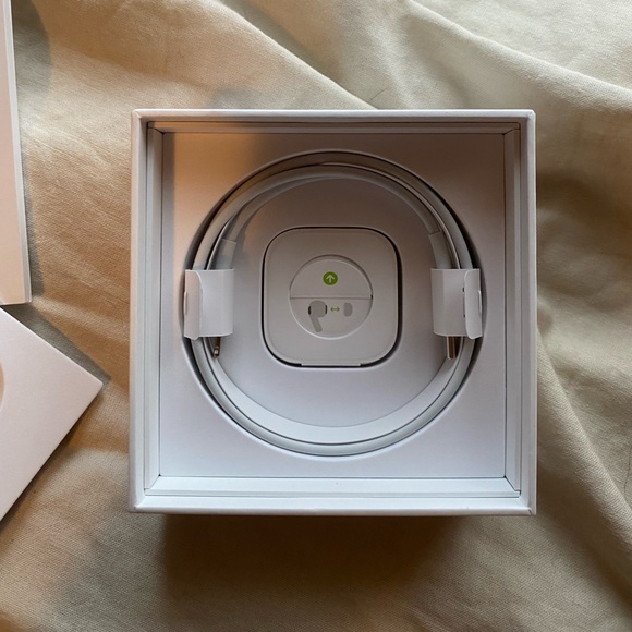 Apple AirPods Pro - Picture 8 of 9